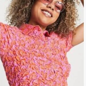 Textured Button-Down Polo Shirt in Pink & Orange